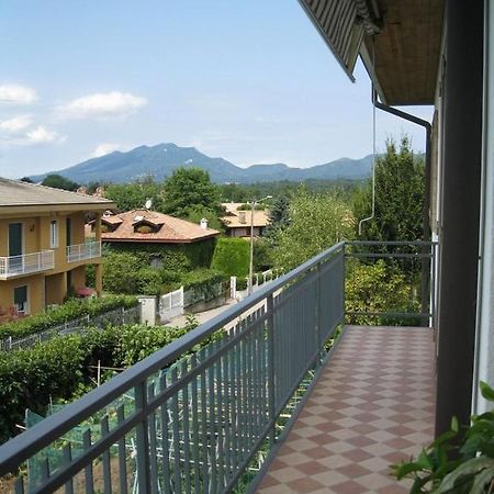 Bed and Breakfast La Casa Dei Pini Malnate Exterior foto
