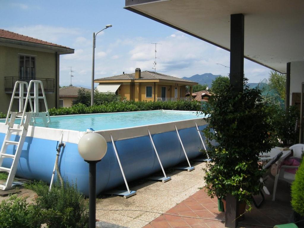 Bed and Breakfast La Casa Dei Pini Malnate Exterior foto